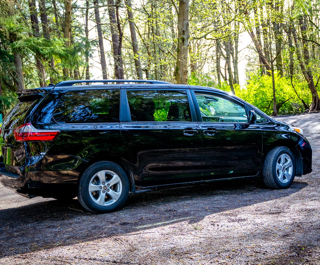 2025 black Toyota Sienna