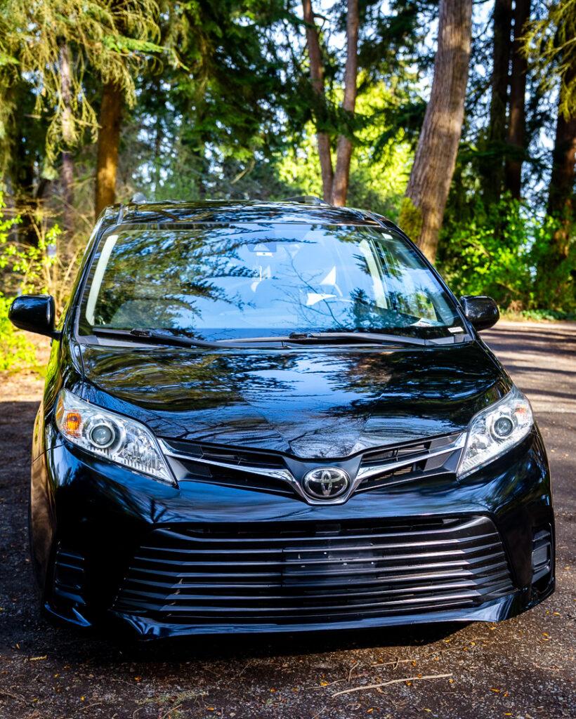 2025 black Toyota Sienna